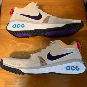 Nike ACG Dog Mountain Shoe - Men’s size 12